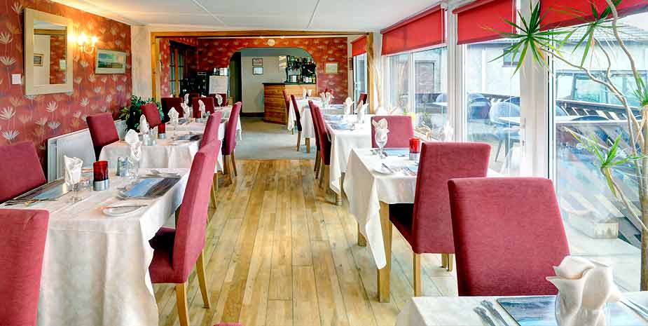 Orasay Inn restaurant1