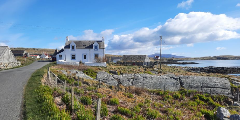 Seal View Exterior with white washed house and moorland surrounding.